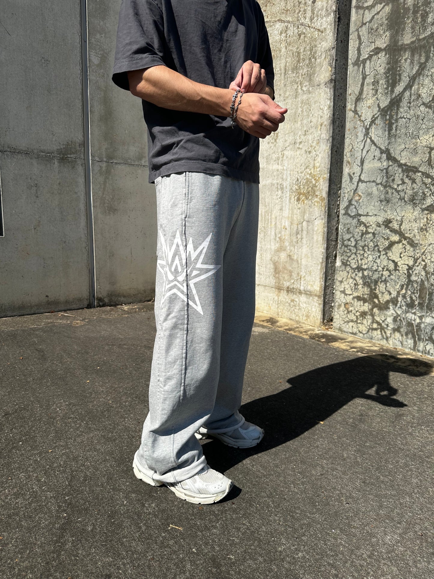 STAR SWEATS